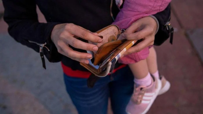 Disminuye la desigualdad y la pobreza infantil en España: Mínimos desde 2008