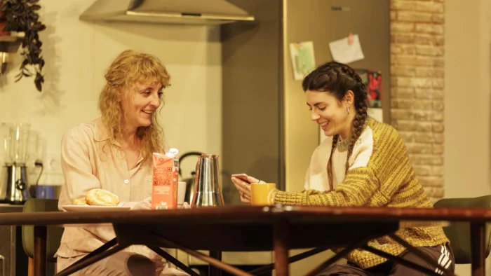 Alfredo Sanzol triunfa en su primer drama, 'La última noche con mi hermano', con una impresionante Nuria Mencía