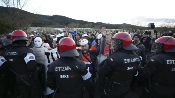 Tubos Reunidos anuncia el despido de 301 trabajadores y el cierre de la acería de Amurrio