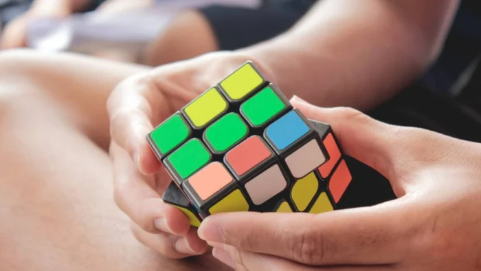 Palencia se suma a la fiebre del speedcubing y acoge su primer campeonato oficial