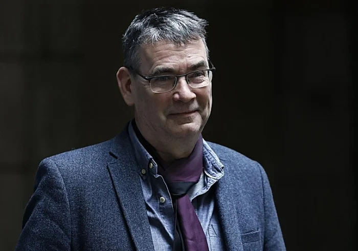 Secretos Revelados: Una Novela de Espionaje que Trasciende el Género