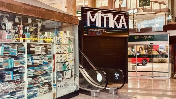 A un año del crimen en la discoteca Mítika de Vitoria: Oscuros antecedentes del local y del agresor