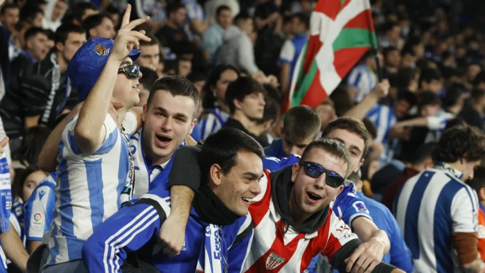 Real Sociedad y Athletic Club se juegan el pase a la final de la Copa del Rey en un Anoeta que dictará sentencia y con la narración del equipo de Deportes Cope Euskadi como testigo