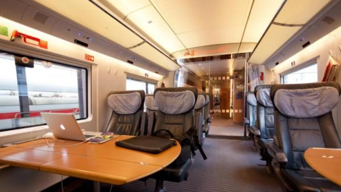 Nuevas Obras Afectarán la Línea de AVE Madrid-Asturias: Miles de Plazas Suprimidas