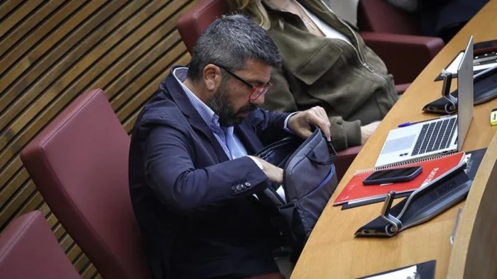 Carlos Mazón busca claridad en la investigación sobre la DANA tras ser eximido inicialmente