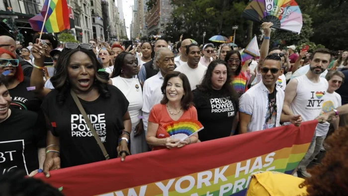 El Tribunal Supremo de EEUU limita la prohibición de las terapias de conversión en menores