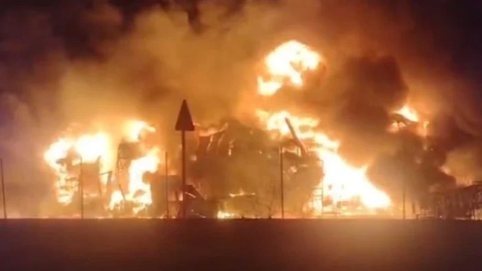 Grave incendio en nave industrial de Cantabria obliga a activar plan de emergencias