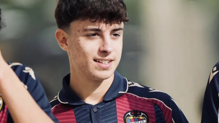 El Levante UD blinda a Marc Santos, la joya de 15 años