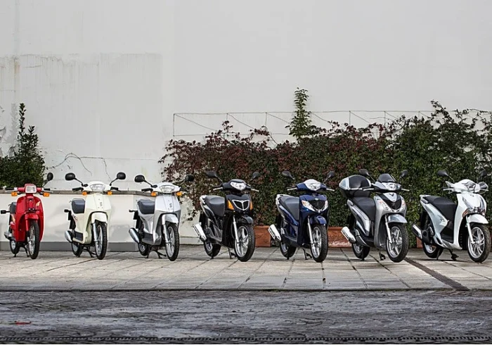 NUEVO TITULO: Honda SH Scoopy: Un Icono Urbano a Través del Tiempo