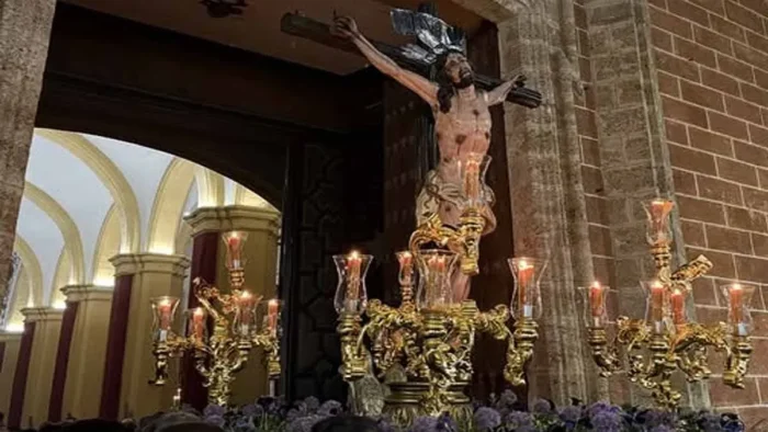 VIERNES DE DOLORES: SAN FERNANDO SE SUMERGE EN LA ANTESALA DE LA SEMANA SANTA