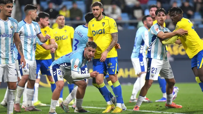 El Cádiz CF busca la permanencia: Un análisis de su calendario decisivo