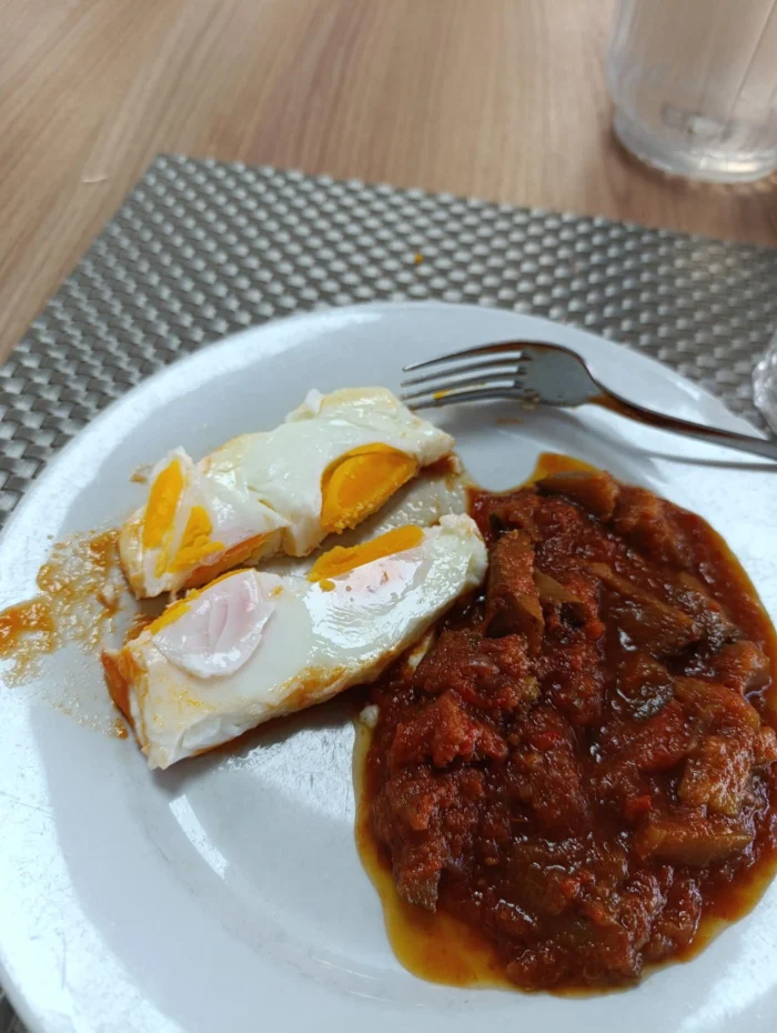 Un usuario de una residencia en Vallecas denuncia que quieren expulsarlo por sus quejas: "Quiero que nos traten con dignidad"