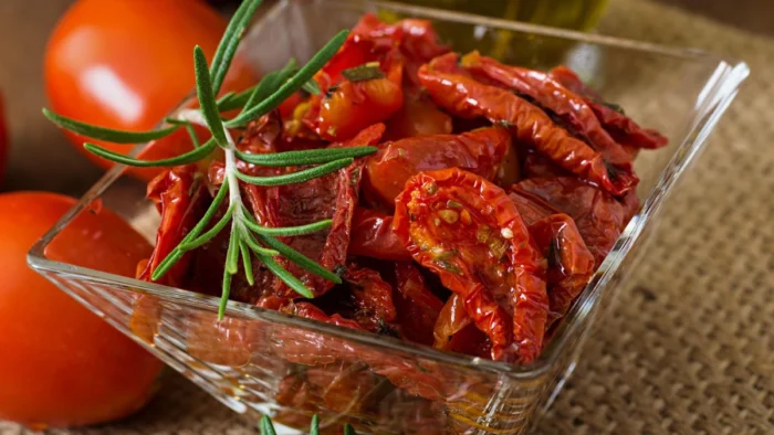 COCINAR CON TOMATES SECOS: TRES RECETAS ORIGINALES Y SALUDABLES