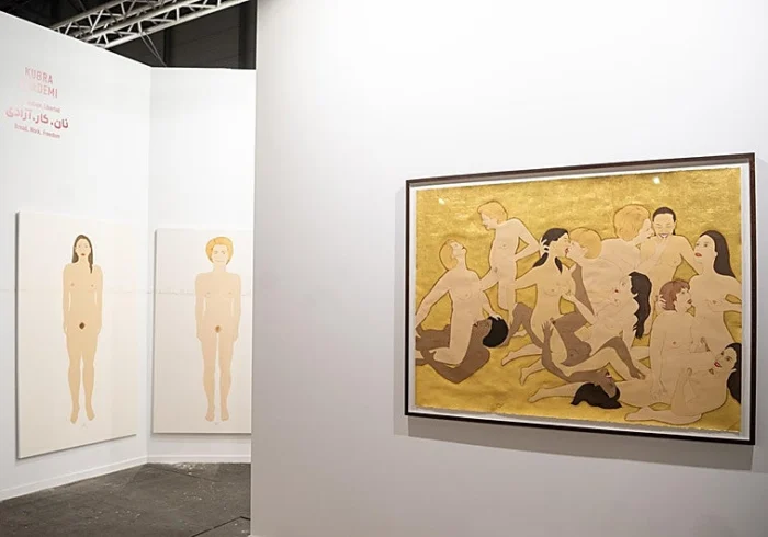 Una artista afgana monta en ARCO una orgía entre las mujeres más poderosas del planeta