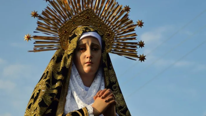 Una espada en el corazón: Así se vive el Viernes de Dolores