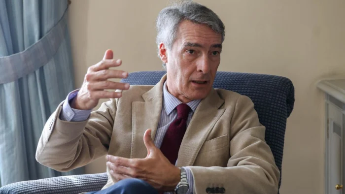 Gonzalo Escribano, experto en energ&iacute;a: &ldquo;A&uacute;n no hay pozos de petr&oacute;leo ardiendo, pero nos acercamos peligrosamente&rdquo;