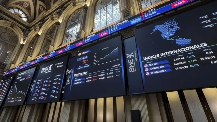 El Ibex 35 se desploma ante la escalada del gas y el petróleo tras tensiones geopolíticas