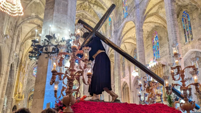 Semana Santa en la Catedral de Mallorca: Un Programa de Fe y Tradición