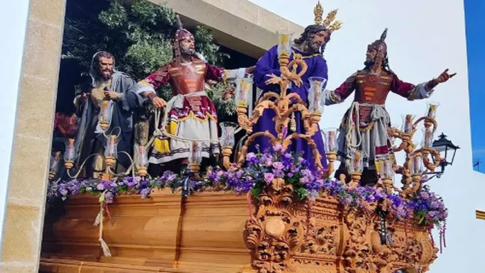 Vía Crucis del Prendimiento de Sanlúcar se Traslada al Interior por Falta de Seguridad