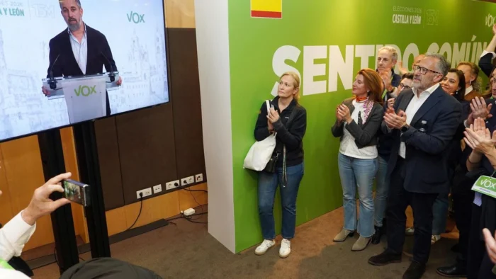 ¿Qué esconden las cuentas de Vox? Sobresueldos, multas y una facturación opaca cercan al partido de Santiago Abascal