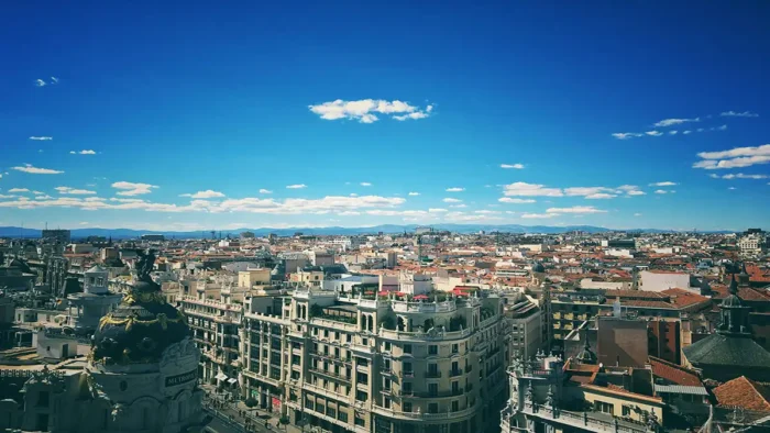 NUEVO TITULO: Soluciones para viajeros: ¿Dónde guardar el equipaje durante unas horas?