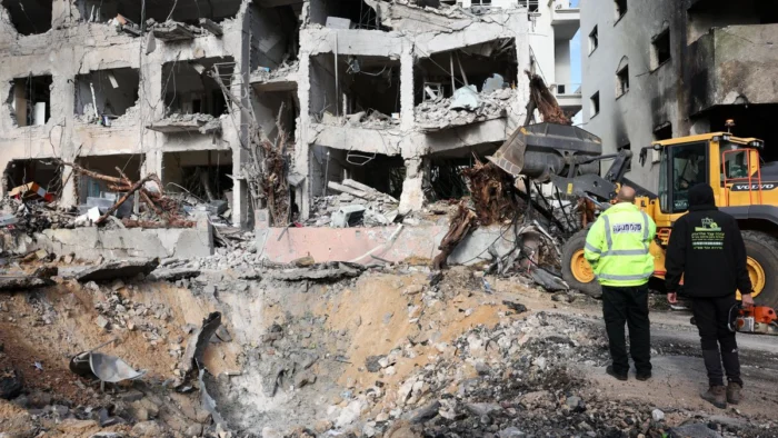 La última guerra de Netanyahu avanza sin críticas en un Israel cada vez más militarizado