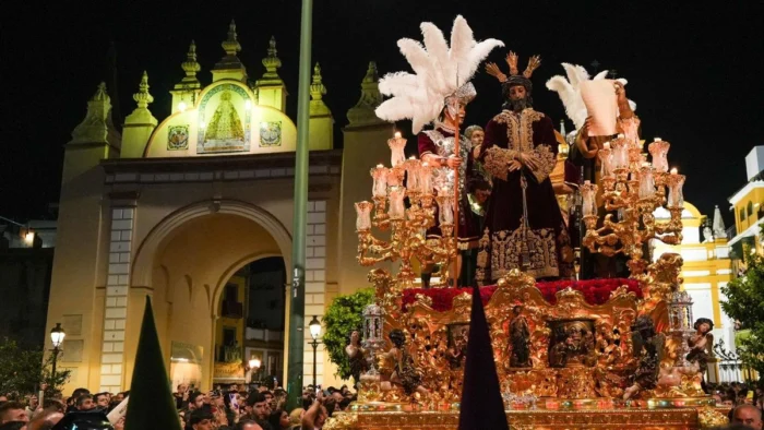 Semana Santa en Sevilla 2026: cu&aacute;ndo y d&oacute;nde son las procesiones