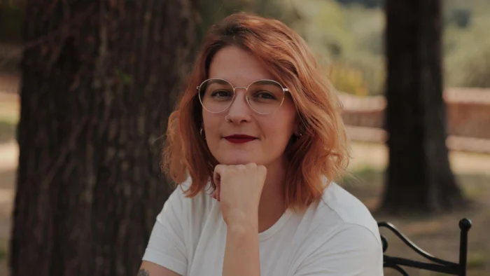 Elisa Coll, escritora: "Hay personas LGTB que votan a la derecha porque creen que así estarán a salvo cuando el agua nos llegue al cuello"