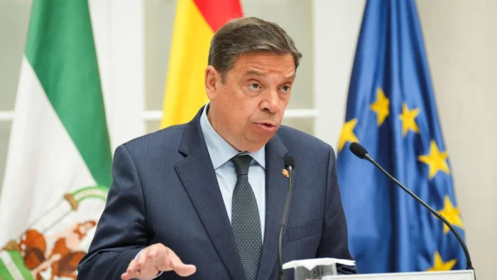 NUEVO TITULO: España postula a Luis Planas para dirigir la FAO en 2027