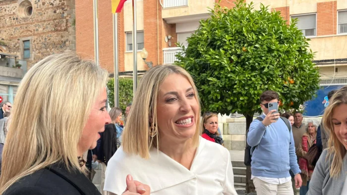 María Guardiola busca la investidura en Extremadura sin el apoyo inicial de Vox
