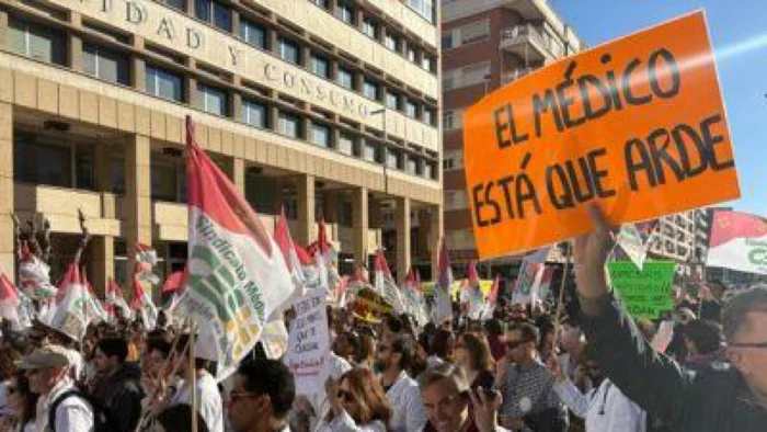 Nueva Huelga de Médicos en España por Mejores Condiciones Laborales
