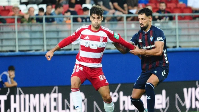 Sorprendente victoria del Granada tras arriesgadas decisiones tácticas