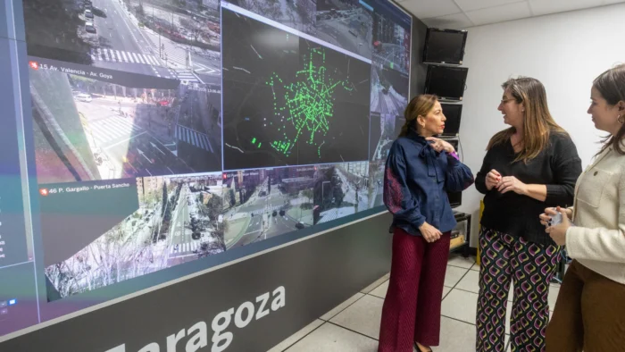 Zaragoza impulsa un sistema pionero de prioridad semafórica inteligente para autobuses