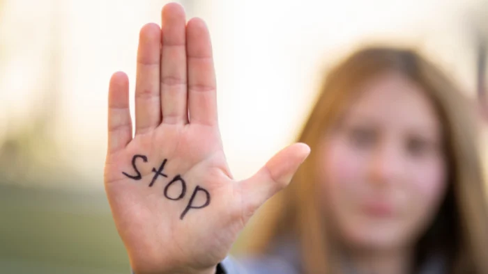 Agresión Homófoba en Zaragoza: Dos Detenidos por Delito de Odio