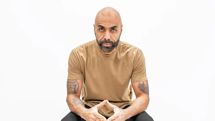 El Chojin Reflexiona sobre 25 Años de Rap y la Realidad Social en su Nuevo Álbum 'Balance'