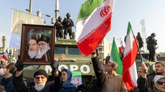 Trump refuerza la legitimidad del régimen iraní que quería destruir