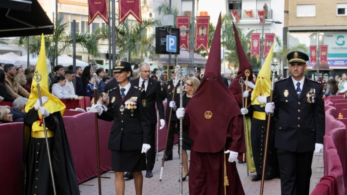 RECONOCIMIENTO A LA POLICÍA NACIONAL DE MOTRIL POR SU LABOR EN SEMANA SANTA