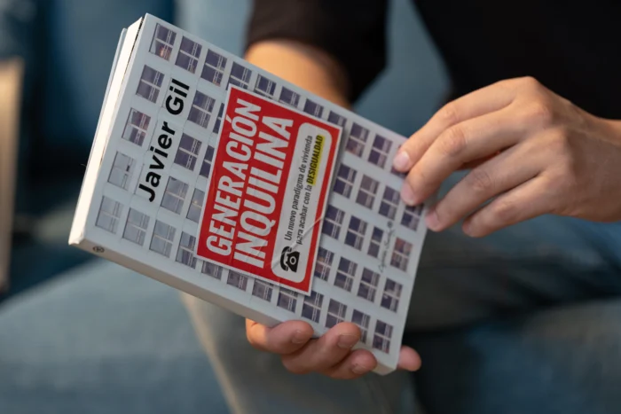 Javier Gil: "Si el Gobierno no se atreve a intervenir la vivienda, le está preparando el terreno a la extrema derecha"