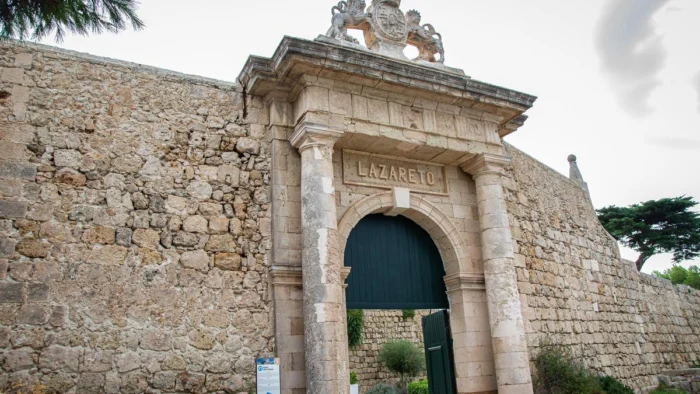 La 'fortaleza sanitaria' que avanzó la salud pública y luchó contra el cólera en Menorca
