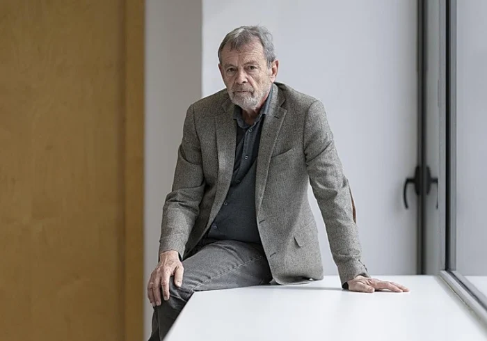 Pierre Lemaitre: «Las redes sociales han acabado con el matiz y han potenciado el odio»