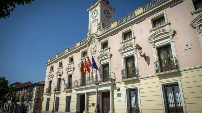 Problemas de suministro de agua persisten en Alcalá de Henares tras avería resuelta