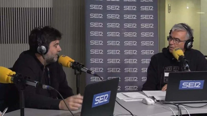 Pintor gaditano triunfa en la publicidad española con campaña para Cruzcampo