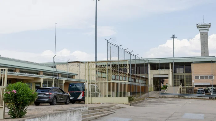 Jornadas de 24 horas en prisiones: ¿Beneficio para los funcionarios o riesgo para los internos?