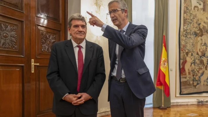 Hernández de Cos se posiciona como el más preparado para sustituir a Lagarde en el BCE, según un sondeo entre expertos