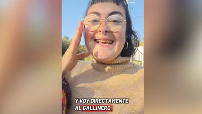 UNA JOVEN CAMBIA LA CIUDAD POR LA VIDA AUTOSUFICIENTE EN LA SIERRA DE CÁDIZ