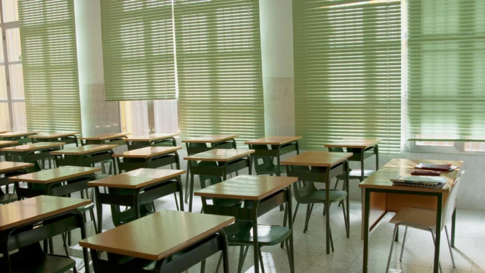 Alerta en la Comunidad Valenciana: 45 centros educativos sin director