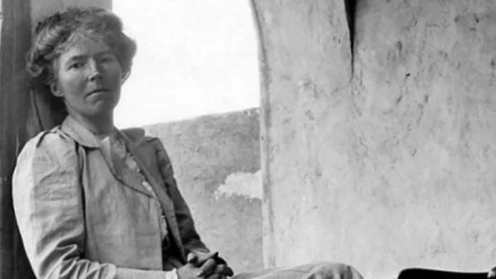 Esta intr&eacute;pida arque&oacute;loga hablaba ocho idiomas, fue consejera de Lawrence de Arabia y realiz&oacute; una gran expedici&oacute;n a Mesopotamia en 1909