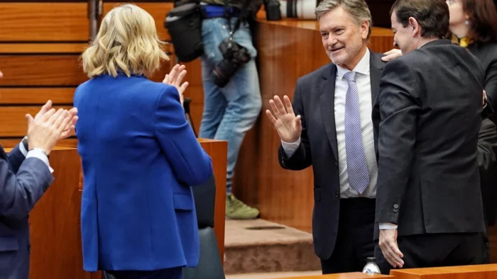 Nombramiento del Presidente de las Cortes de Castilla y León: Acuerdo entre PP y Vox