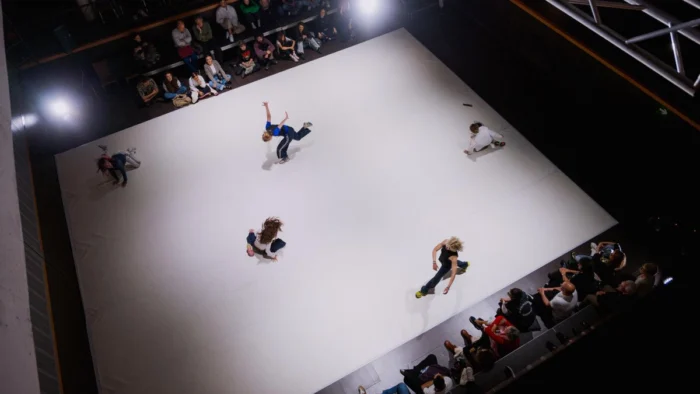 El futuro de la danza baila a ritmo de Britney Spears, Lady Gaga y Black Eyed Peas