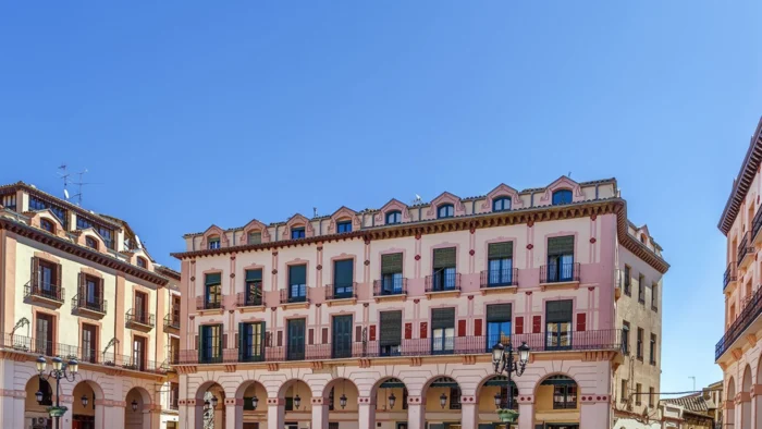 Huesca agiliza la apertura de comercios con una nueva ordenanza